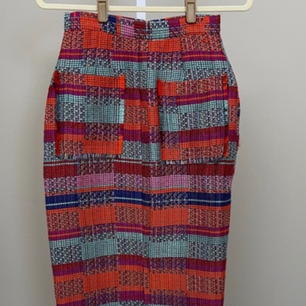 Loeil skirt and blazer set